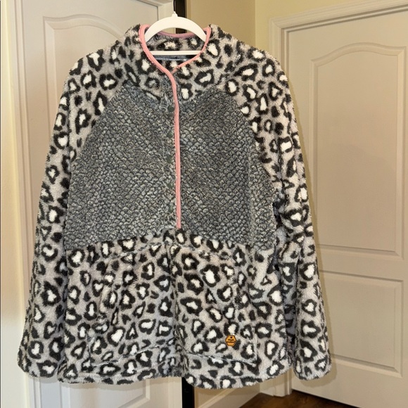 Simply Southern Pullover - Size L - Picture 1 of 4